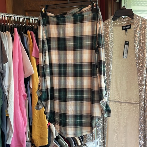 Just polly knit plaid - Picture 6 of 6